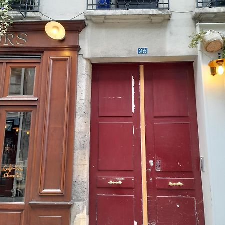 דירות Cosy 2 Pieces Typiquement Parisien A Notre-Dame מראה חיצוני תמונה